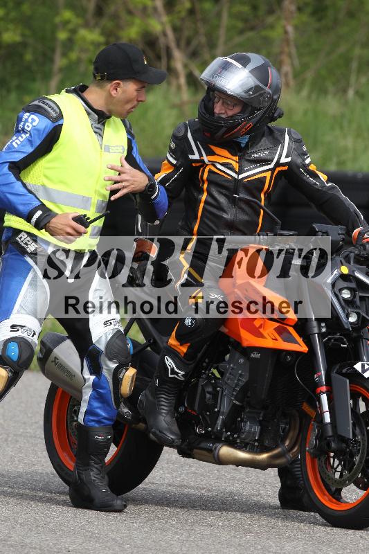 Archiv-2025/10 23.04.2025 Cornu Master School ADR/rot-rouge/48